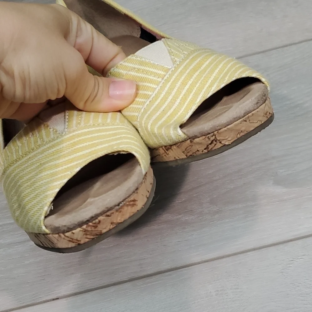 Toms Women Espadrille Stripe Wedge Comfort Sandals shoes sz 7